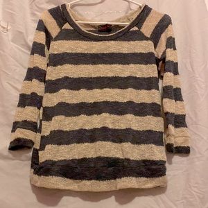 Junior's Annabelle Striped Thin Sweater, Size L